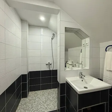 Rakovica 5*